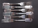 Set of six silver fiddle pattern dessert forks, Sheffield 1938, 10 oz approx.