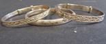 3 silver child’s bangles, 18.8 grams.