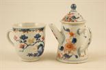 Chinese Imari small chocolate pot and cover, Qianlong (1736-95), decorated with flowers in typical