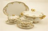 Haviland Limoges porcelain dinner service, retailed by Stephenson, Manchester, decorated with a