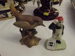 GUINNESS, facsimile Carlton Porter figure and porcelain wren