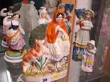 VICTORIAN FIGURES, collection of 6 assorted Victorian/Edwardian porcelain and pottery figures a/f