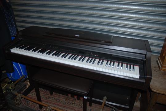 A Yamaha Clp 840 Electronic Clavinova With Seven Octave Keyboard Featuring Grand Piano Classical
