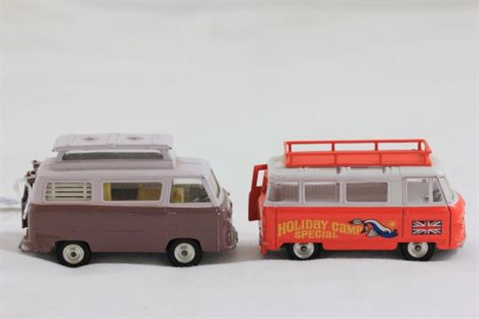 corgi commer bus