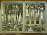 A Community plate set of flatware - approx. 100 pieces 
Condition report:  All clean some usage