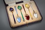 SET OF SIX NORWEGIAN SILVER AND GUILLOCHE ENAMEL TEASPOONS of varying colours, stamped 925, 59g,