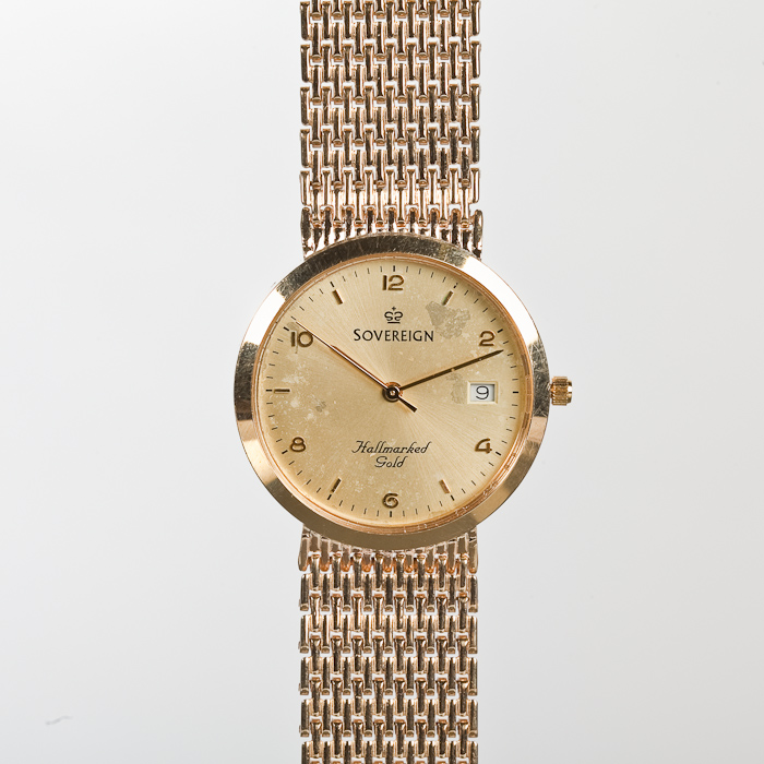 GENTLEMAN`S `SOVEREIGN HALLMARKED GOLD WRIST WATCH` the round dial with baton and Arabic numeral