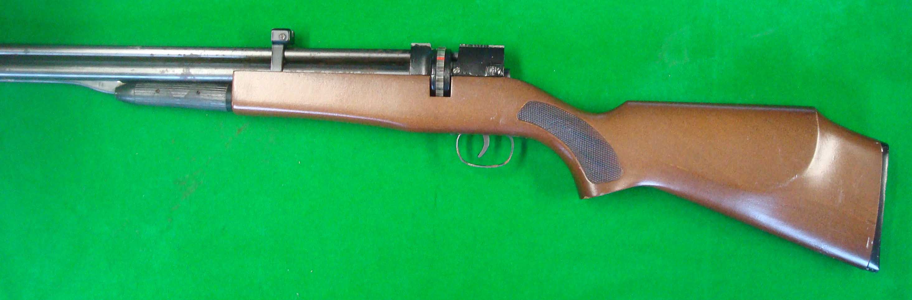 Chinese B45 Air Rifle This is a pump up Air Rifle with Wooden stock