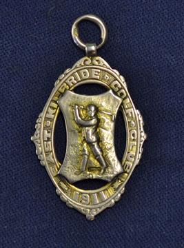 1911 East Kilbride Golf Club 9ct gold medal – engraved on the reverse “Monthly Medal – won by Geo
