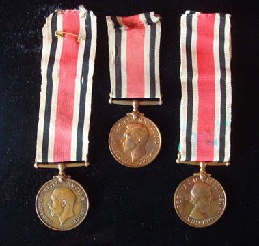 Metropolitan Police Special Constabulary Medals: To include 3 Monarchs George V Thomas A Cox, George