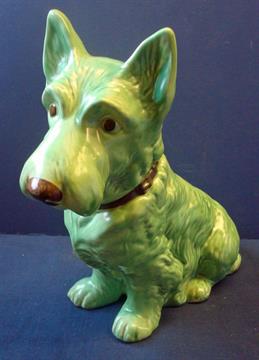 Large Sylvac Scotty Dog: This Green example number 1209 having no visible damage 30cm high