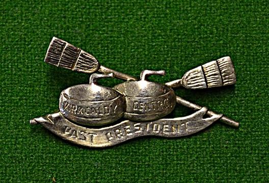 Curling – Fine Kirkcaldy Centre white metal pin brooch – comprising 2 curling stones, and brushes
