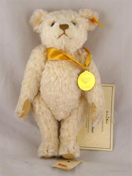 steiff millennium bear with medal value