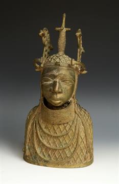 Tribal Art - a Yoruba bronze bust, of an oba (king), 33cm high, Territory of the Old Benin