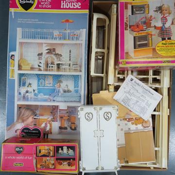 vintage sindy doll house