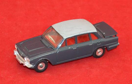 dinky triumph 2000