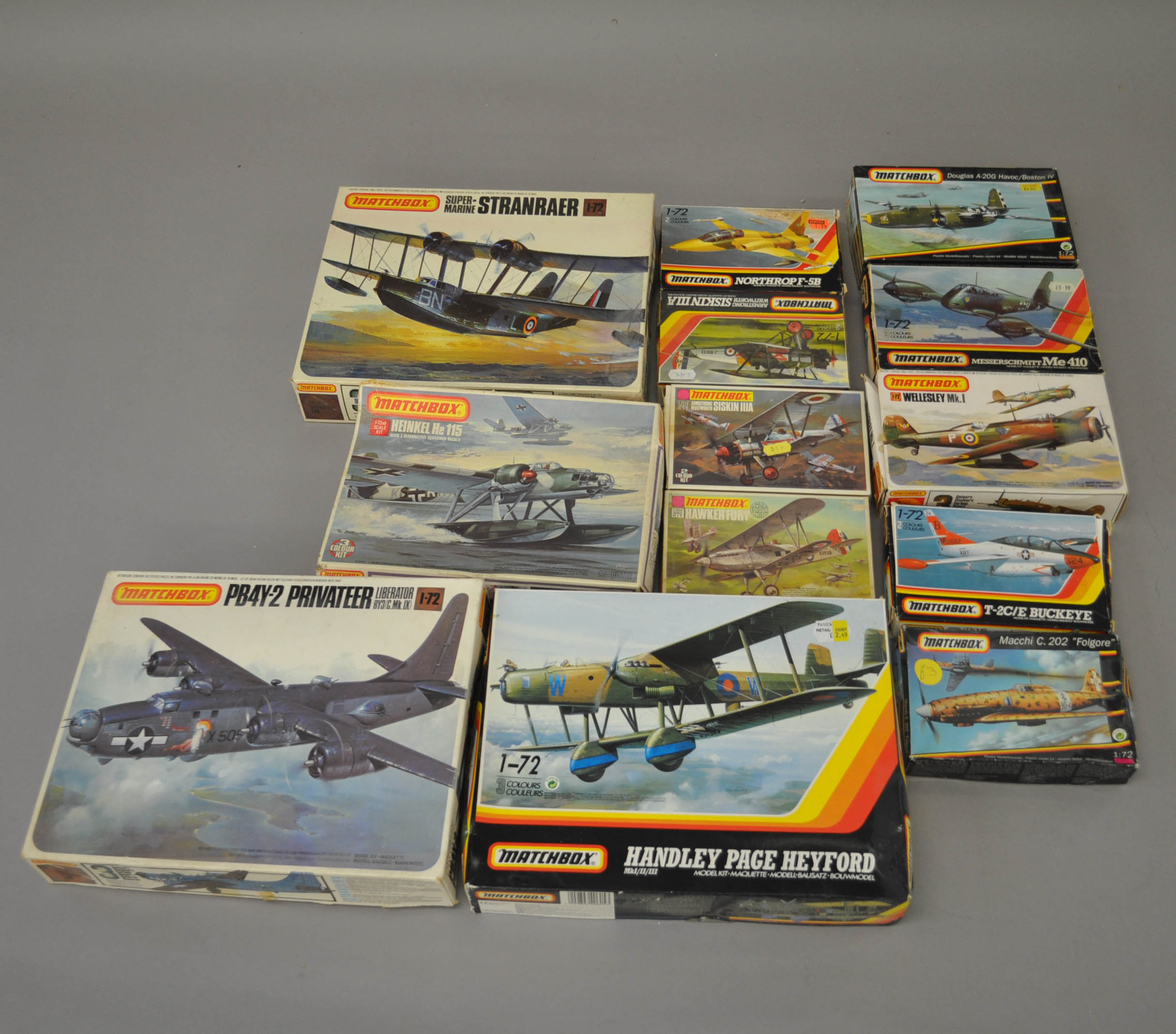 13x 172 scale plastic model aircraft kits (Matchbox). All VG, boxed