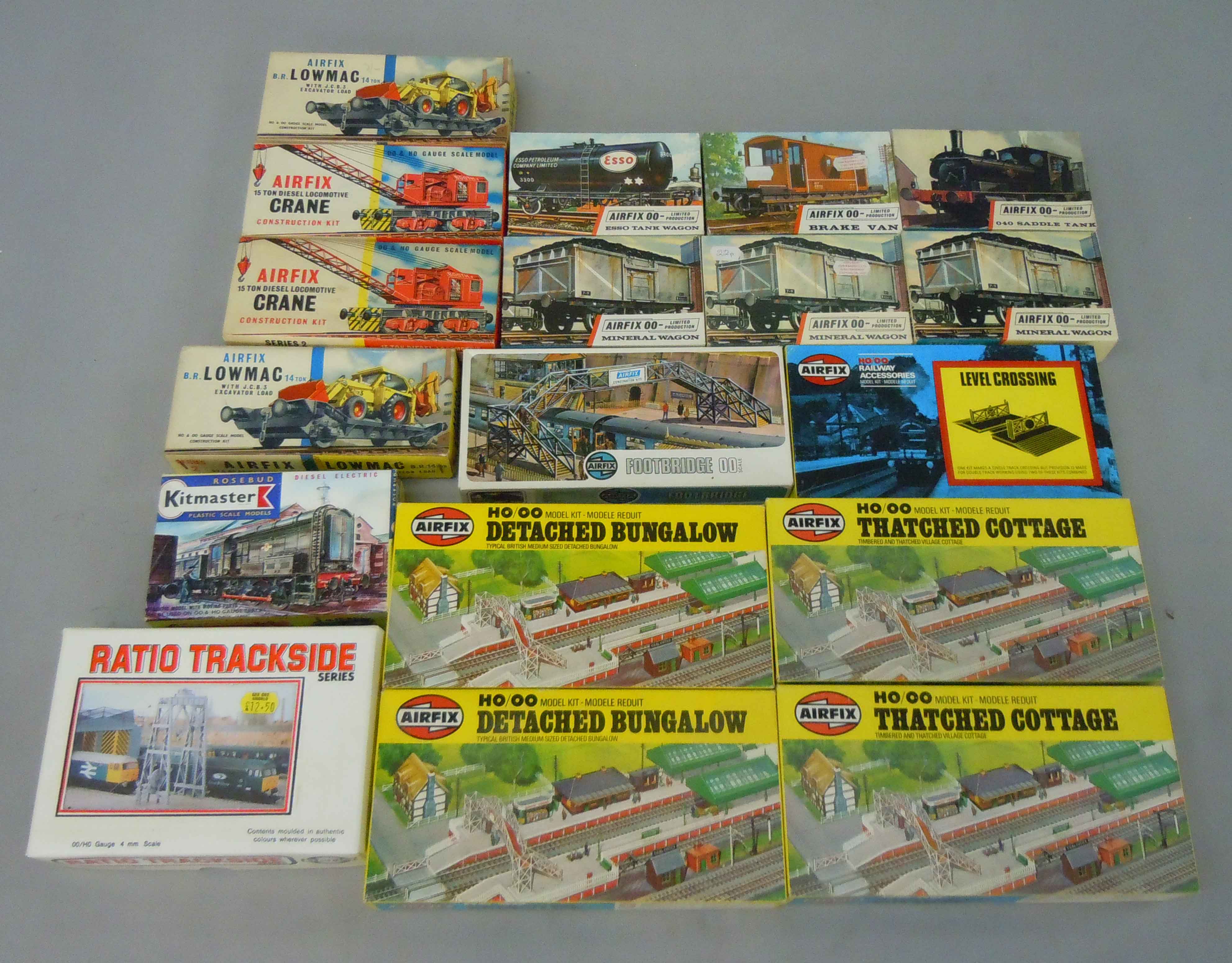 plastic model railway buildings