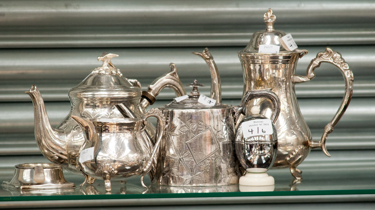 Silver plate including a Fortnum and Mason teapot (6)