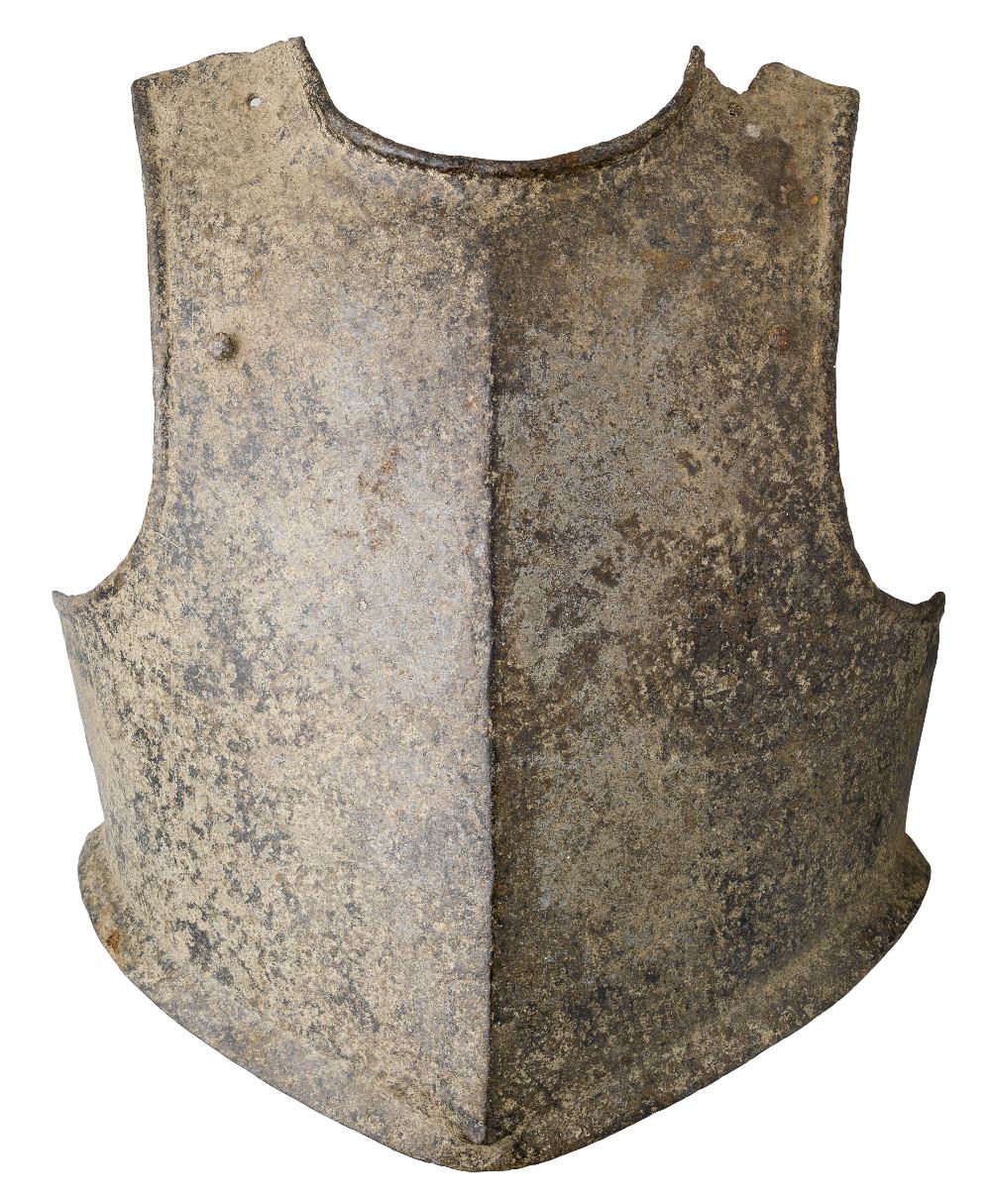 AN ENGLISH HARQUEBUSIER`S BREASTPLATE, MID17TH CENTURY formed in one
