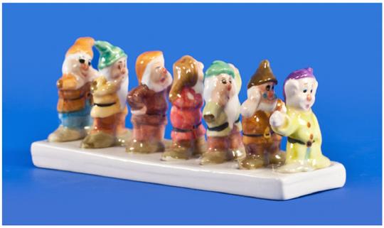 Walt Disney Snow White And The Seven Dwarfs Toast Rack With Clover 