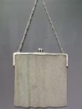 A LARGER HALLMARKED SILVER LADIES MESH EVENING BAG - BIRMINGHAM 1919, maker`s mark indistinct,