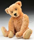 FINE AND EARLY STEIFF MOHAIR BEAR WITH BLANK BUTTON. This circa 1906 bear is both kapok and