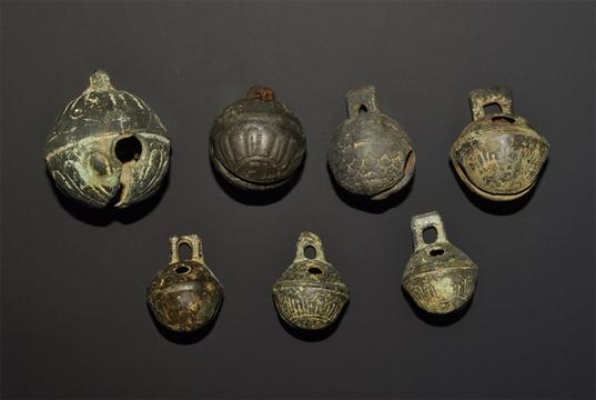Bells with rectangular cross-sections