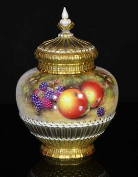 A Royal Worcester Fruit Pattern Potpourri Pot c.1950, signed Freeman ... A Royal Worcester Fruit Pattern Potpourri Pot c.1950, signed Freeman ...