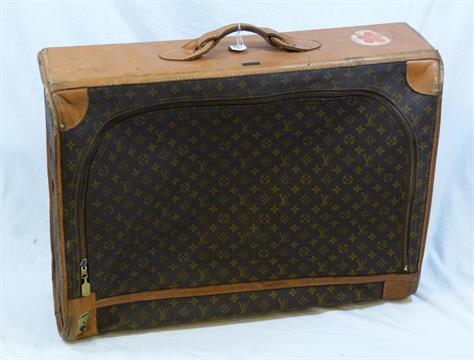 louis vuitton bags saks fifth avenue