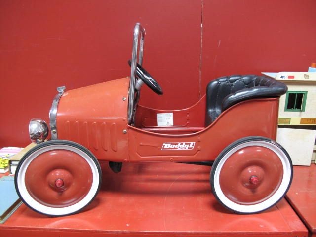 buddy pedal car