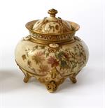 A VERY ATTRACTIVE ROYAL WORCESTER POT POURRI BOWL AND COVER,
late 19th century, the cream ground