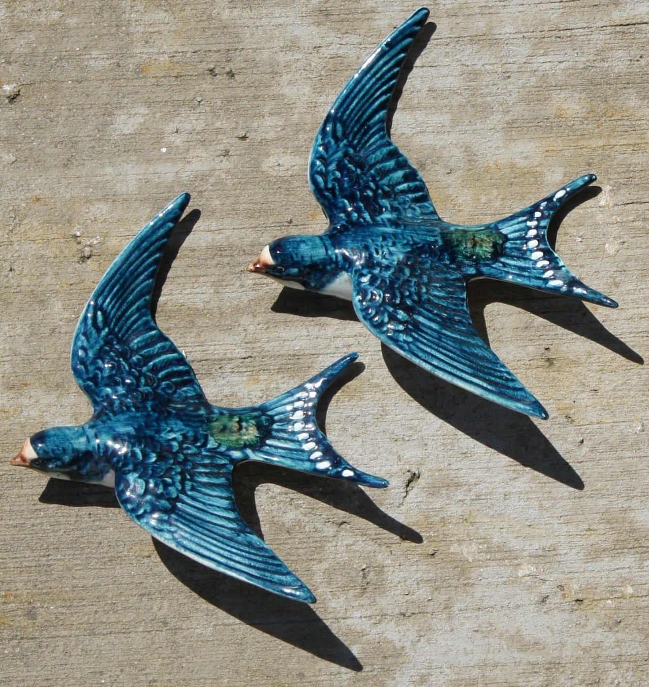 Two Beswick swallow in flight wall ornaments the backs numbered 7571