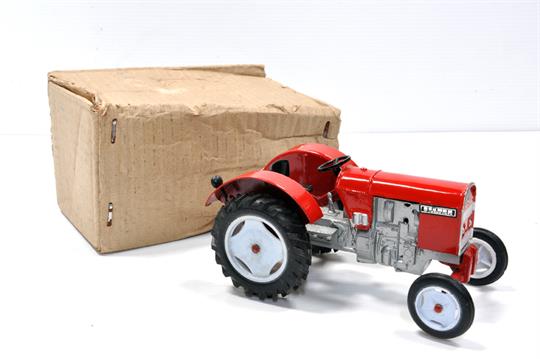 eicher toy tractor