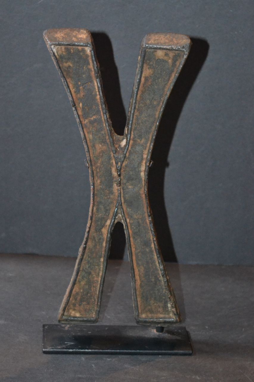 A Superb 19th C Katanga/Shona Copper currency cross (DRC/Zimbabwe