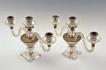 Coppia di candelabri a 3 fiamme in cristallo e ottone. Stile Art DÃ©co Altezza cm. 38, Larghezza cm.
