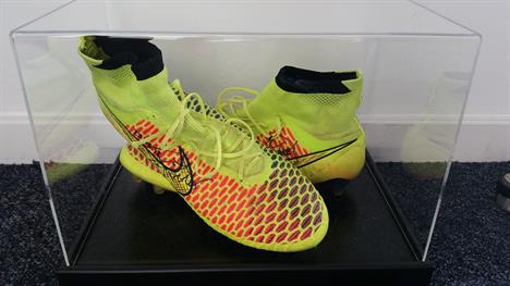 virgil van dijk football boots