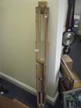 Modern Windsor and Newton freestanding Artist?s easel, 5`6 tall on tripod legs with all fittings,