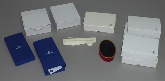 Quantity Of Swarovski Display Stands And Power Supplies Extraordinary Swarovski Display Stands Quantity Of Swarovski Display Stands And Power Supplies Extraordinary Swarovski Display Stands