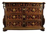 CASSETTONE INTARSIATO Produzione olandese, 1800-1810 (?) Legno di frutto (?) ebanizzato e intarsiato