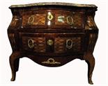 COMMODE IN STILE LUIGI XV Napoli, 1800-1814* Noce, impiallicciatura in radica di noce, intarsio in