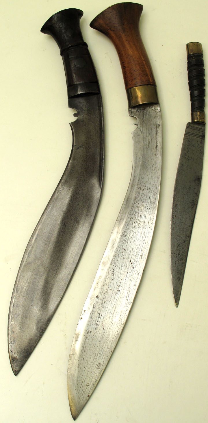 WW1 Period Gurkha Kukri Knife with dark brown wood handle. No scabbard