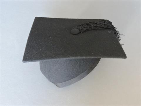 A Mid th Century Ede And Ravenscroft Ltd Mortar Board Size 7 5 With A Graduation Letter In Orig