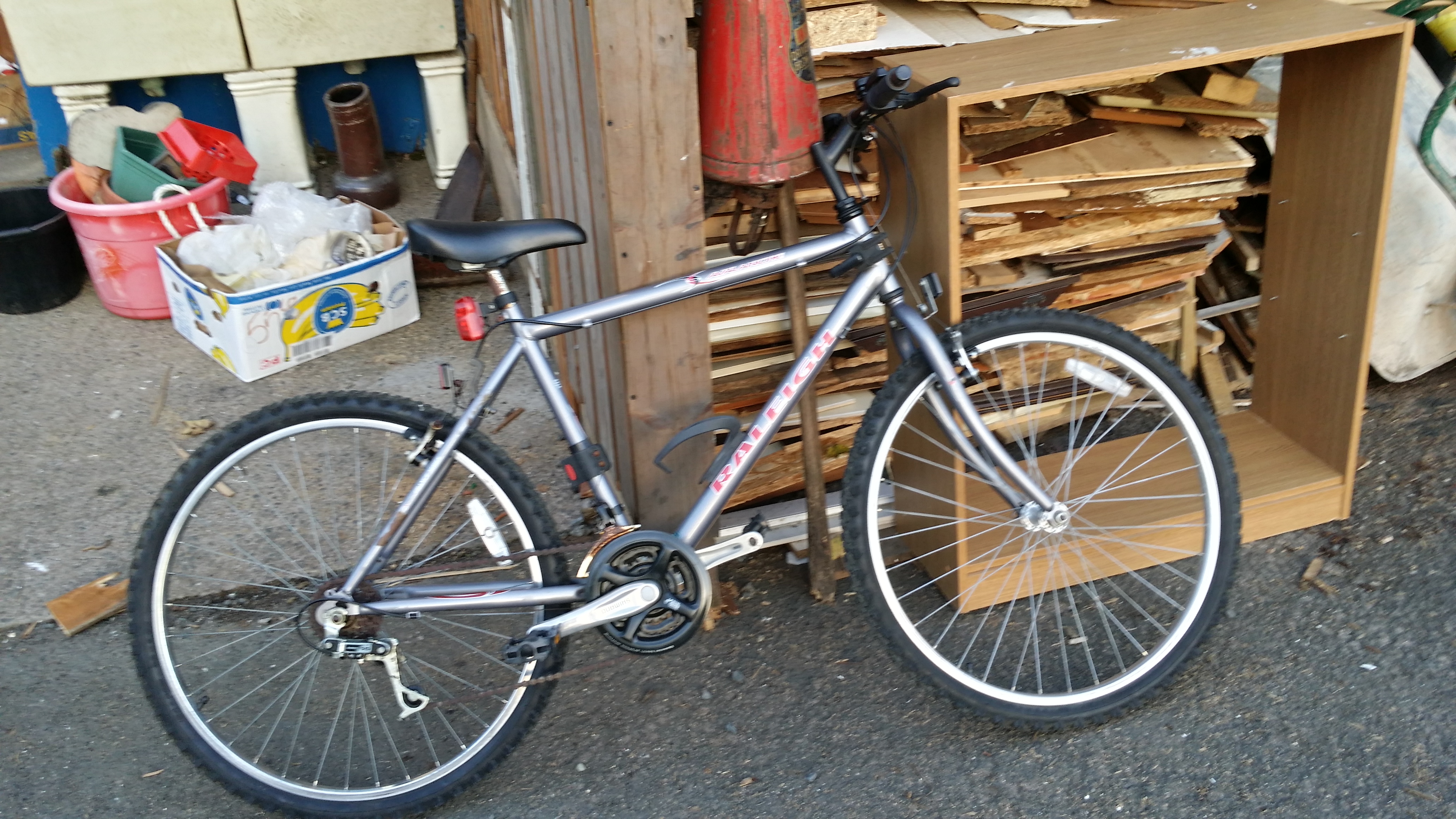 raleigh avalanche mountain bike