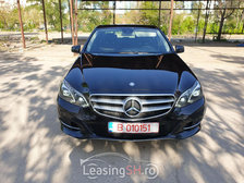 MER17258 – Mercedes-Benz E 300 la 21.190 EUR (vândut)