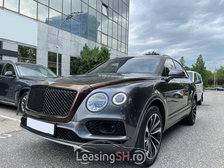 BEN26281 – Bentley Bentayga V8 la 150.000 EUR