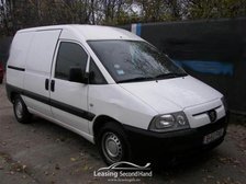 PEU02117 – Peugeot EXPERT la 4.166 EUR (vândut)