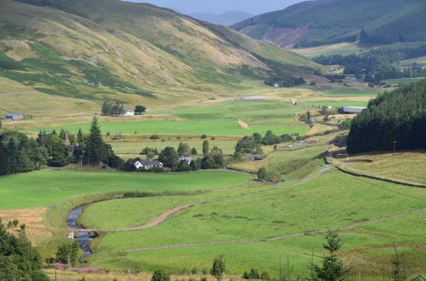 Image of Please note. This route is only signposted clockwise. Take the B7062 following the River Tweed towards Innerleithen and then on past Traquair House before heading south on the B709 towards the Gordon Arms. Head west on the A708 passing St Mary’s Loch and on past Megget Reservoir. You will pass the highest point of this route here before descending towards Talla Reservoir. At Tweedsmuir turn north on the A701. Take care as this road can sometimes be busy. Head north towards Broughton before heading back towards Peebles via Dreva and Dawyck Botanic Garden and on past Stobo on the B712. Take a loop to the south of Cademuir Hill before returning to Peebles.

There is much to see on this scenic route. Peebles with wonderful shopping for locals and visitors is situated on the banks of the River Tweed which flows all the way to Berwick upon Tweed. Take a stroll along the river or pay a visit to the Tweeddale Musuem & Gallery before heading off. Mountain biking fans may wish to pop into 7stanes Glentress for some world class mountain bike trails, or others may want to visit the Visitor Centre to learn more about the Tweed Valley Forest Park. In Innerleithen you can visit St Ronan’s Well Visitor Centre and Robert Smail’s Workshop. More mountain biking can be found at 7stanes Innerleithen. Scotland’s oldest inhabited house can be found at Traquair. This route then heads south towards the Gordon Arms before opening out at St Mary’s Loch. The route then climbs towards Megget and Talla Reservoirs where the highest point of the Borderloop can be found. From Tweedsmuir head north towards Broughton heart of John Buchan country, the author of The 39 Steps. Stop off at Dawyck Botanic Garden before heading back towards Peebles.

This loop has the highest point on the Borderloop at 450m between Megget and Talla Reservoirs, and with it there are some long climbs and descents (one very steep).