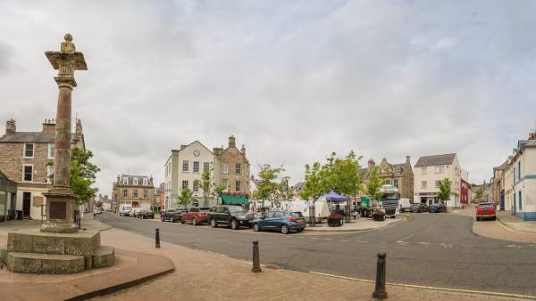 Image of Burns is very present in the South of Scotland,  he lived in and around Dumfries, and died and was buried in the town.  In his role as an excise man he will have visited many towns across the South but, as his celebrity rose, he dressed as a gentleman and was welcomed at tables across the region to entertain and amuse.  

We follow with some of the highlights and more amusing stories about Burns' travels in the South of Scotland. Dumfries is really all about Burns. If you like the idea of following a set route with insights into the poet’s life in Dumfries, there is a handy In the Footsteps of Burns town trail map with downloadable information! It starts from the Tourist information point: https://www.burnsdumfries.co.uk/

When you reach Dumfries, you will find that all the points of interest are within a short walk of each other and there is plenty of free parking in the town.