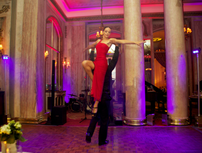 Live at the Ritz dancers